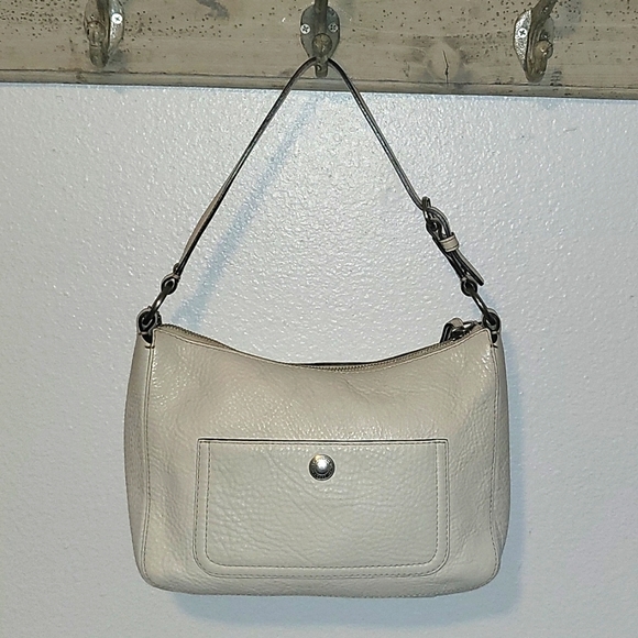 Coach Handbags - Vintage Coach White Mid Shoulder Strap Leather Bag
